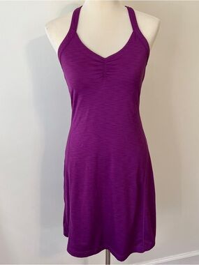 Mountain Hardwear Purple Fuchsia Athletic Dress Racerback Built-In Bra